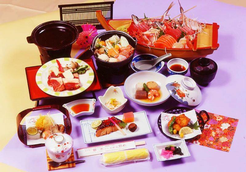 Hotel Ikaho Ginsui Shibukawa Exteriör bild